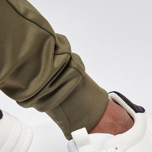 Fabricante Otoño/Invierno Nuevo estilo Cremallera Deportes Tecnología Entrenamiento Logotipo personalizado Chándal blanco - Product Image 6