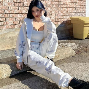 Survêtements d'hiver confortables pour femmes grandes tailles, à capuche, 100 % coton, écologiques, coupe-vent, style unique, nouvelle collection - Product Image 2