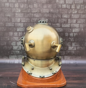 Casco DE BUCEO ANTIGUO de gran calidad - Product Image 1