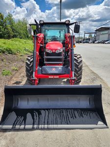 Maquinaria Agrícola Usada de Alta Calidad MASSEY FERGUSON 4710, Tractor Agrícola con Motor de 4 Ruedas Motrices, Transmisión por Engranajes, 42 HP, 3 Años de Garantía - Product Image 2