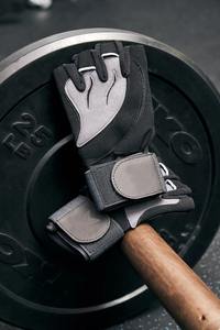 Gants de fitness de haute qualité avec logo personnalisé Meilleur tarif Nouveau style Fabriqué en cuir de qualité supérieure Bon fabricant Vente en gros pour l'extérieur - Product Image 6
