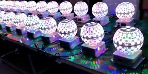 Phổ biến <span class=keywords><strong>LED</strong></span> Đèn lồng Laser Ánh Sáng di chuyển ma thuật bóng <span class=keywords><strong>LED</strong></span> RGBW DMX512 di chuyển đầu Disco ánh sáng ip33 đánh giá ra90 CRI Nhôm + Nhựa - Product Image 2