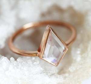 Auténtico anillo de piedras preciosas de arcoíris Natural 100%, hermoso diseño hecho a mano, regalo para mujeres y niñas, regalo de aniversario, regalo de cumpleaños - Product Image 5