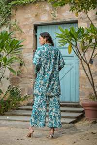 ชุดสายไฟแฟชั่นสำหรับผู้หญิงชุดสายไฟพิมพ์ลายทันสมัย - Product Image 6