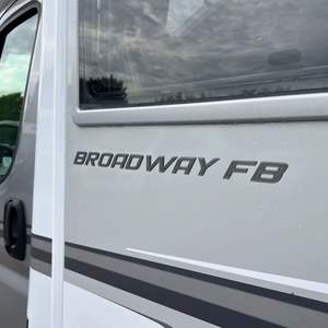 Autocaravanas en Oferta, Kit de Caravana para 3 Personas, Autocaravana Compacta y Económica en Venta - Product Image 3