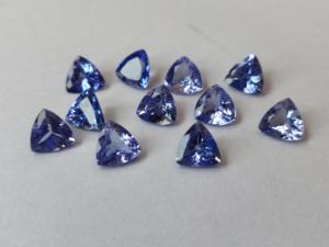 Trillón de tanzanita natural de 5mm facetado-Trillón de tanzanita suelta cortado de calidad superior - Product Image 6