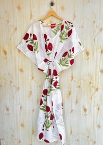 Caftan en coton indien à fleurs rouges Long Boho Caftan Unisexe Beach Cover-Up Maternité Midi Vêtements de nuit Casual Wear Taille naturelle - Product Image 6