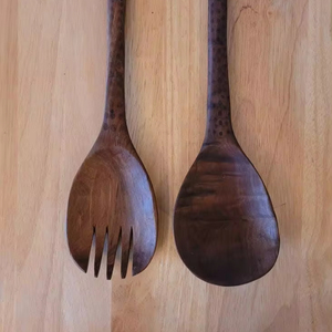 Serveur à salade en bois d'acacia avec poignée en forme de chat Cuillère à salade à prix abordable Outil de service à salade Ustensiles de cuisine Couverts Ustensiles de cuisine - Product Image 1