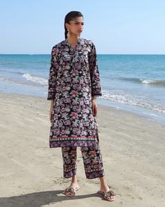 Magnifiques costumes ethniques en soie pour femmes pakistanaises avec fonction anti-froissement par AJM Trade House 1024 - Product Image 1