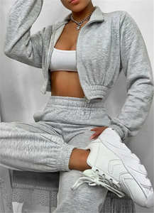 Trajes de sudor de poliéster y algodón de alta calidad, acogedores, relajantes, suaves al tacto, personalizables, servicio OEM, características sostenibles de punto corto - Product Image 2