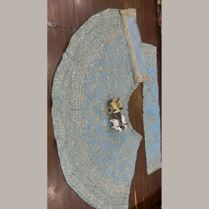 เปิดตัวคอลเลกชันเลเฮนกาผ้าจอร์เจตต์ปักลายด้วยเลื่อมสุดพิเศษจากรอยัลเอ็กซ์ปอร์ตในเมืองสุรัต รัฐกุจารัต - Product Image 5