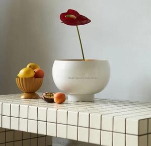 Jarrón Redondo de Hierro de Diseño Costero, Hecho a Mano, Decoración de Mesa para el Hogar y Bodas - Product Image 3