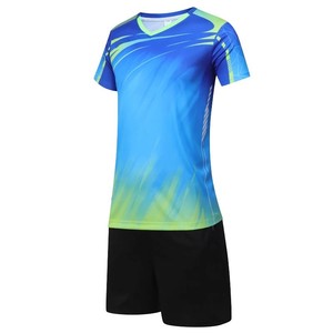Ensemble de maillot de football, 100% polyester, haute qualité, respirant, séchage rapide, antibactérien, léger, short - Product Image 1