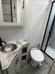 Autocaravana de Lujo Changan Fengjing, Entrega Rápida, en Existencia, Precio Económico, Remolque Camper, Autocaravana en Venta - Product Image 6