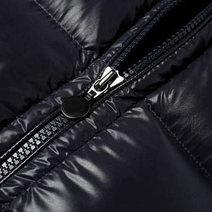 Chaleco acolchado de invierno para hombre gruesa con capucha desmontable tela de lona brillante decoración de bolsillo sin mangas gran oferta procesamiento recubierto - Product Image 2