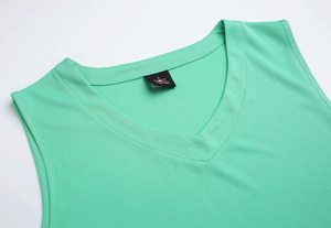 Conjunto de uniforme de baloncesto de verano transpirable de diseño personalizado de fabricante de talla grande incluye camiseta equipos cortos logotipo impreso al por mayor - Product Image 4