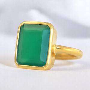 Pierre précieuse Onyx vert naturel 10x14MM Rectangle lunette Boho bague en argent 925 Fine bague faite à la main en gros - Product Image 1