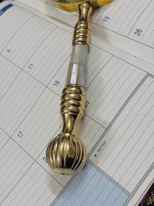 Lupa Vintage de 4'' con Mango de Latón Macizo y Nácar - Product Image 4