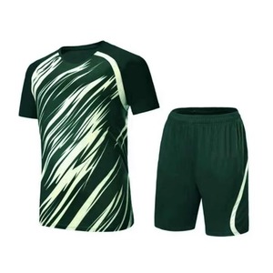 Camiseta de Fútbol Ligera, Transpirable y de Secado Rápido, Personalizable OEM, para Adultos Unisex, con Estampado por Transferencia de Calor, Cuello en V y Mangas Cortas - Product Image 1