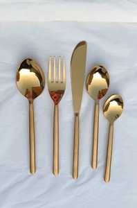 Utensilios de cocina indios Cubiertos Vajilla con mango dorado de metal Cubiertos Cuchara para servir de acero inoxidable Vajilla de acero con espejo - Product Image 2