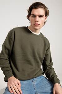 Venta al por mayor de cuello redondo sudadera de gran tamaño 440gsm sudadera de lana de algodón de peso pesado gota hombro sudadera en blanco para los hombres - Product Image 3