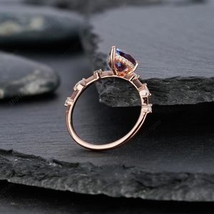 Anillo de compromiso de Alejandrita de pera de Plata de Ley 925, anillo de bodas de Alejandrita de lágrima chapado en oro rosa de 14K - Product Image 5