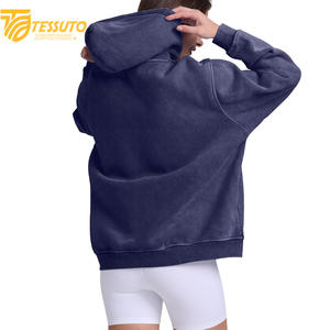 Vente en gros de sweats à capuche de haute qualité, couleur unie, avec impression de logo sur mesure, 100% coton, courts pour femmes - Product Image 2