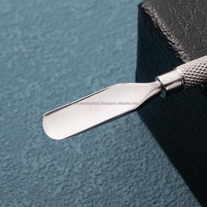 Empujador de Cutículas de Acero Inoxidable de Doble Punta con Acabado Espejo, Removedor de Gel, Recortador, Herramienta de Manicura, Logotipo Personalizado, Venta al por Mayor 2026 - Product Image 3