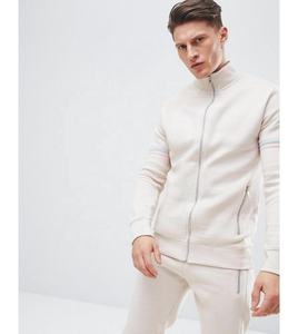 Vêtements d'entraînement à manches longues évacuant l'humidité pour hommes disponibles en vrac avec survêtements personnalisés en tissu pour l'entraînement - Product Image 5