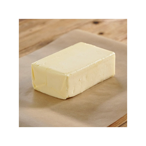 Mantequilla orgánica suave y sedosa hecha de la leche de vacas alimentadas con pasto para la máxima frescura - Product Image 5