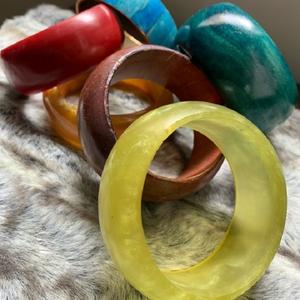 Handcrafted Green Resin Hot Sale <b>Fashion</b> Multi Color Wood Resin <b>Bangle</b> for Women and Girls Brass <b>Bangle</b> Jewelry/resin - Product Image 1