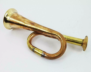 Trompeta de cuerno Bugle de 6 pulgadas de cobre y latón antiguo al por mayor para niños pequeños Scouts Bugle Horn instrumento musical de bajo precio a la venta - Product Image 4