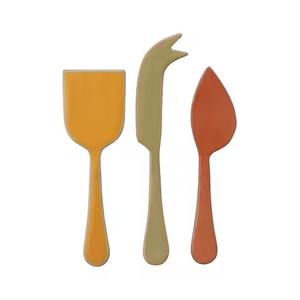 Couteaux à fromage en acier émaillé de couleur froide ensemble de 3 pièces avec poignée ustensiles de cuisine outils incroyables meilleure qualité en acier inoxydable - Product Image 1