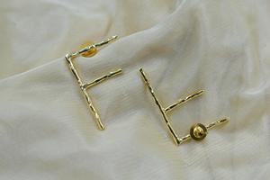 2024 nouvelle tendance "F" lettre plaqué or boucle d'oreille bijoux de mode pour femmes et filles - Product Image 2