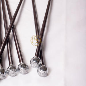 Bâtons de marche sportifs de haute qualité en bois et en métal, couleur et logo personnalisés, de qualité supérieure, avec uniformes de cérémonie - Product Image 4