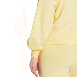 Hoodies courts pour femmes les plus vendus pour usage extérieur – Vêtements de mode durables - Product Image 6