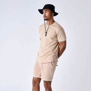 Streetwear personnalisé Ensemble de short de jogging en coton Vêtements de sport Survêtement de gym et short 2 pièces Survêtement Ensemble de t-shirt pour hommes - Product Image 2