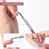 Repousse-cuticules double tête en acier inoxydable style russe, réutilisable, avec biseau en fer à cheval pour éliminer les peaux mortes, soin des ongles et manucure