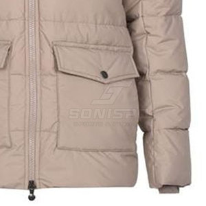 Chaqueta Acolchada con Capucha Beige y Ribete de Piel, Abrigo de Invierno Cortavientos, Corte Regular, Estilo Casual, Cierre de Cremallera - Product Image 6