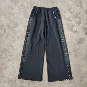 Survêtement personnalisé pour athlètes professionnels, conçu pour l'entraînement, la course à pied, la salle de sport, les échauffements, les entraînements sportifs et les vêtements de sport de haute qualité pour tous les jours - Product Image 4