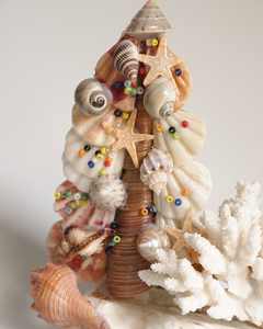 Décoration d'arbre d'art de coquille de mer | 8.5 pouces de haut | Coquillages cueillis à la main - Product Image 6