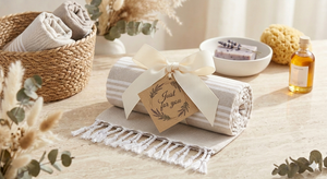 Set de Regalo de Lujo para Mujer SPA: Toalla Peshtemal de Algodón Turco, Cuenco de Madera, Vela Aromática, Jabón Natural, Peine, Llavero de Ojo Turco, Accesorios para Coche - Product Image 6