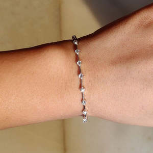 Bracelet en diamant avec design de constellation - Product Image 1