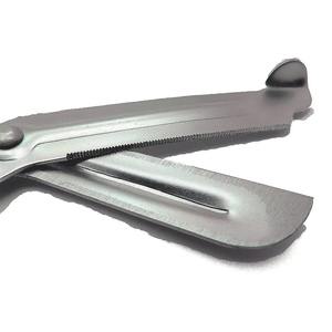 Tijeras universales para traumatismos de acero inoxidable de alta calidad, mango de plástico verde, juego de instrumentos de utilidad Manual para vendaje quirúrgico - Product Image 4