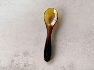 Suministro al por mayor de cucharas de cuerno personalizadas para servir o exhibir en cocinas de estilo de granja Uso disponible en suministro mundial - Product Image 4