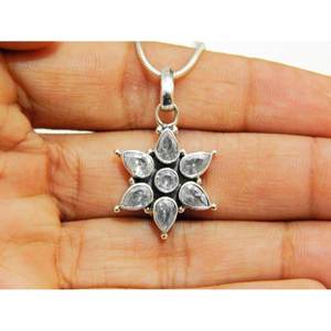 Cadena clásica de Plata de Ley 925 con colgante floral de Zirconia cúbica blanca Joyería de boda de platino - Product Image 2