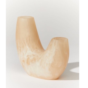 Grand Vase en Résine Personnalisable pour la Décoration de la Maison, Design Art Déco Moderne, Fait à la Main, Disponible en Grandes et Courtes Tailles - Product Image 2