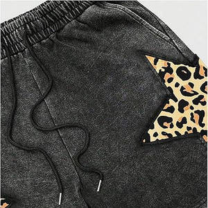 กางเกงขาสั้นลำลองสไตล์ไฮสตรีทสุดเทรนดี้สำหรับผู้ชาย แห้งเร็ว รับสกรีนโลโก้ ระบายอากาศได้ดี ผ้าฝ้าย 100% ล้างสีแบบ Acid Wash จำหน่ายจำนวนมาก - Product Image 6