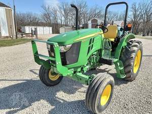 2023 JOHNN DEERE 5050E 4WD/2WD Tractor de ruedas Mini Tractor de césped con bomba de motor 160HP y componentes de caja de cambios - Product Image 2