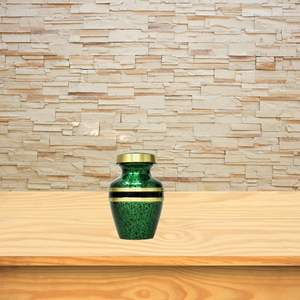 Mini urnas de cremación de recuerdo para cenizas humanas decorativas, urnas para adultos, urnas funerarias para mamá y papá (latón verde) - Product Image 5
